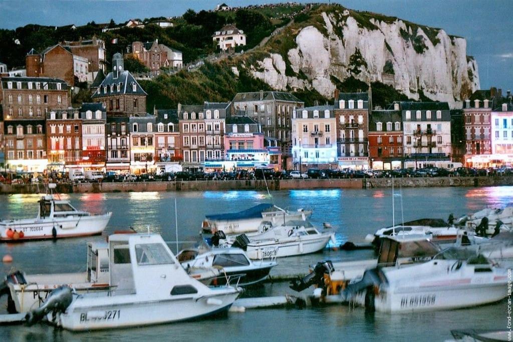 Logement A Deux Pas De La Plage Et Des Commerces Ле-Трепор Екстер'єр фото